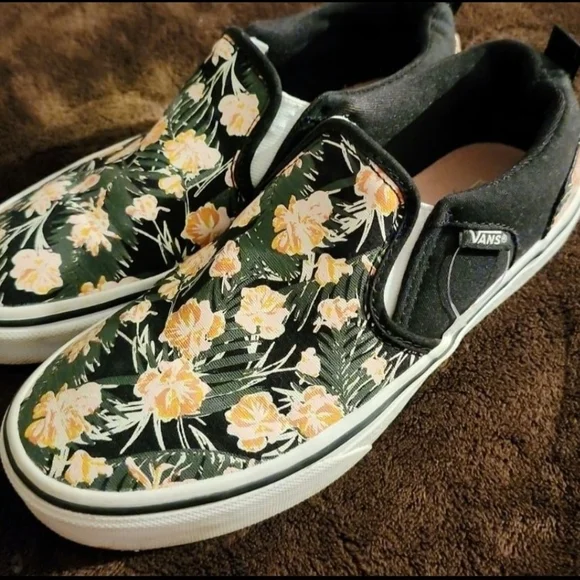 Vans Kids Floral Slip-On Shoes - Black and Pink - Picture 5 of 9